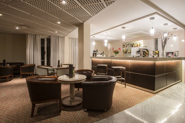 FlyOn Hotel & Conference Center (Bologna)